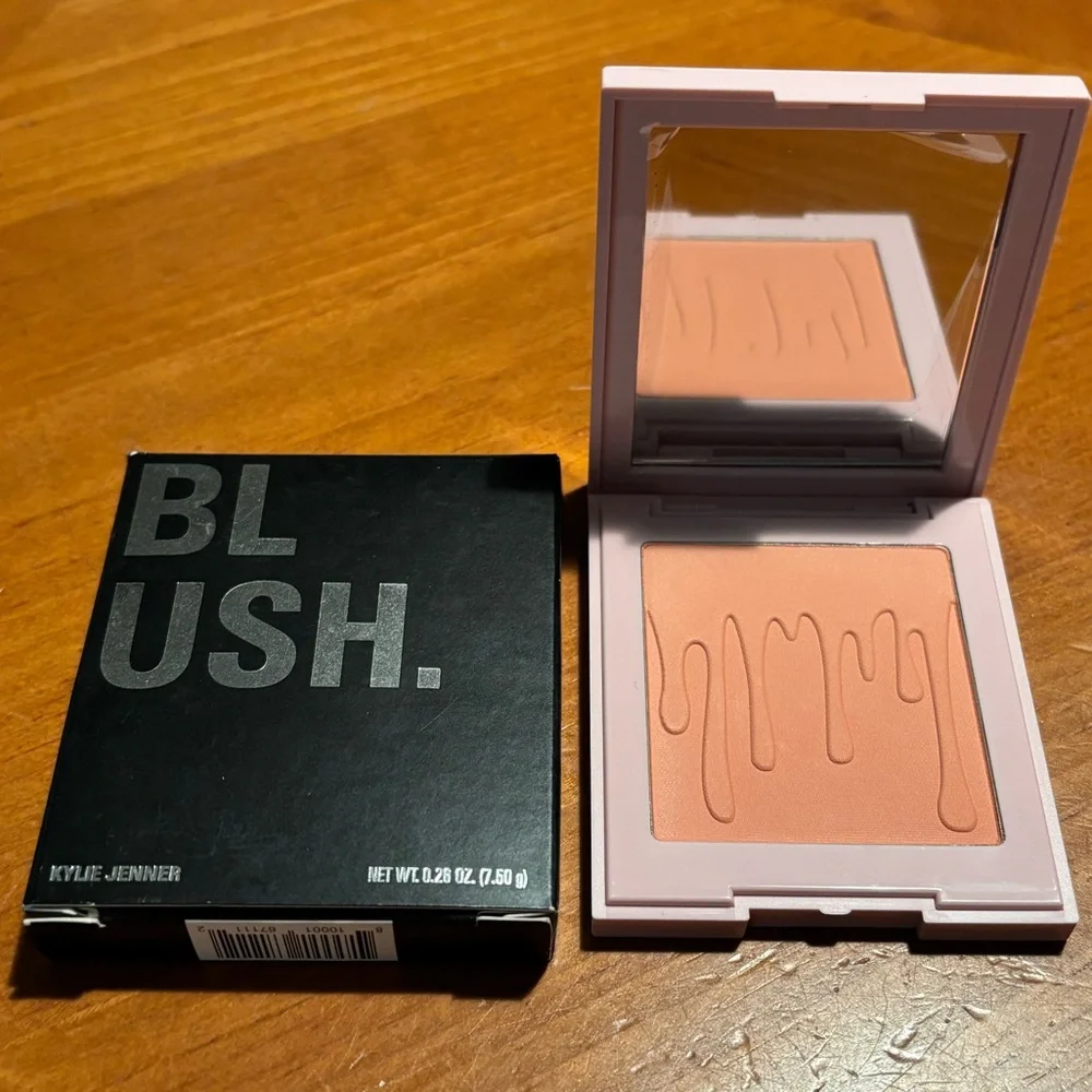 Kylie Jenner Powder Blush Kitten Baby